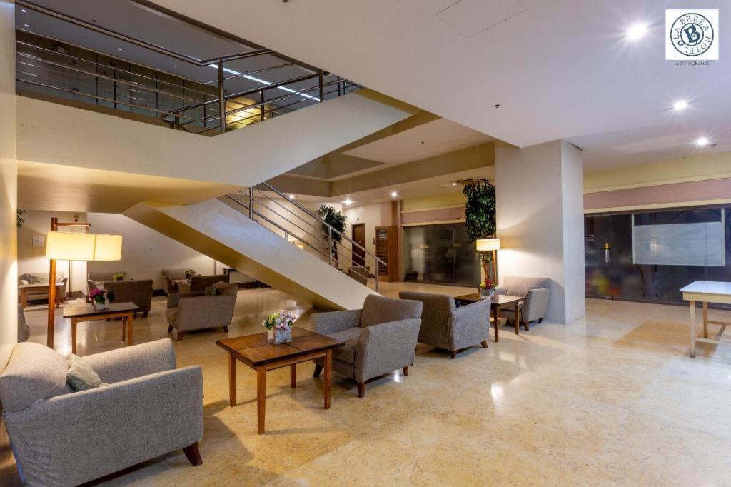 La Breza Hotel Quezon City Dış mekan fotoğraf