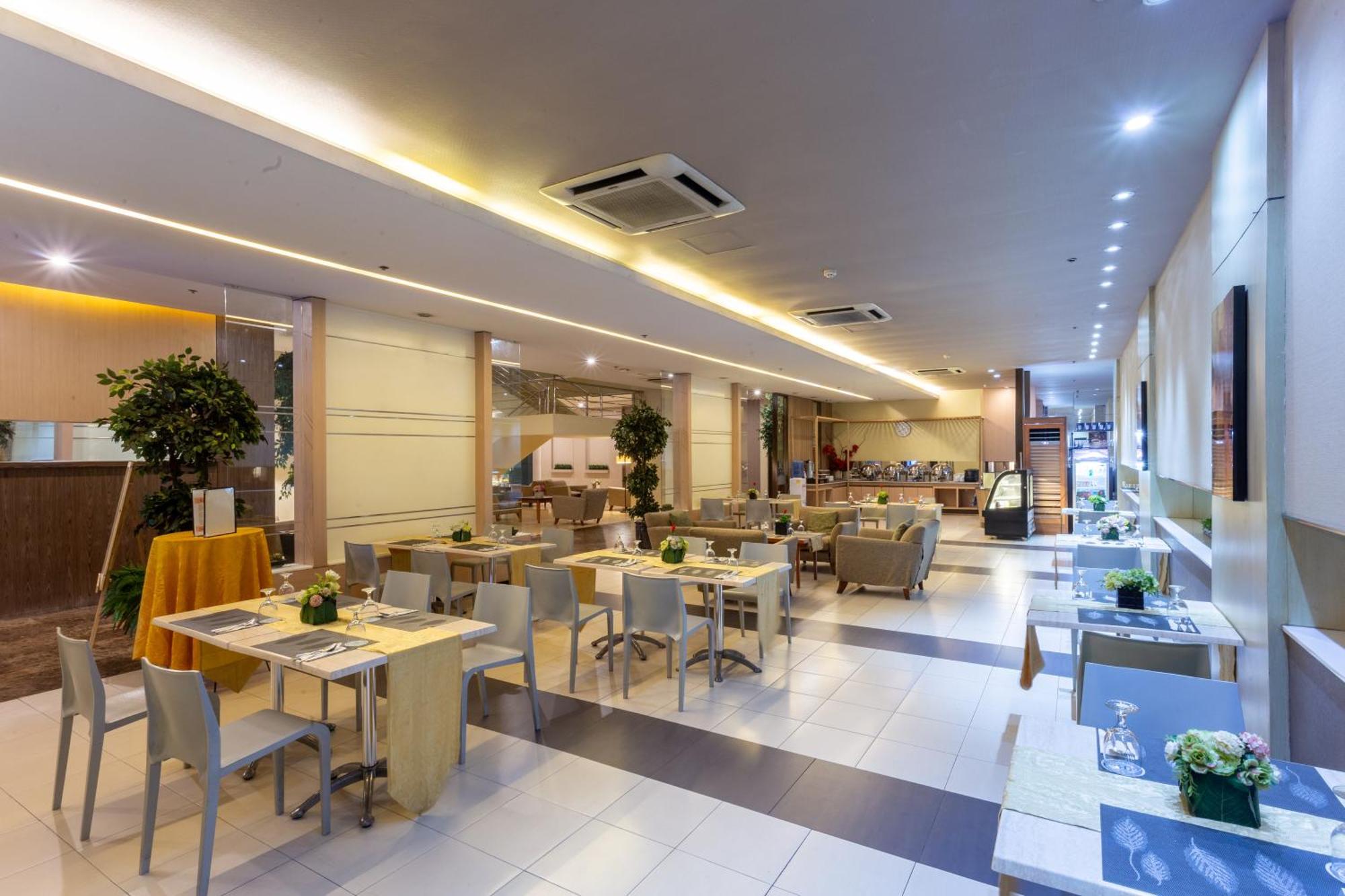 La Breza Hotel Quezon City Dış mekan fotoğraf