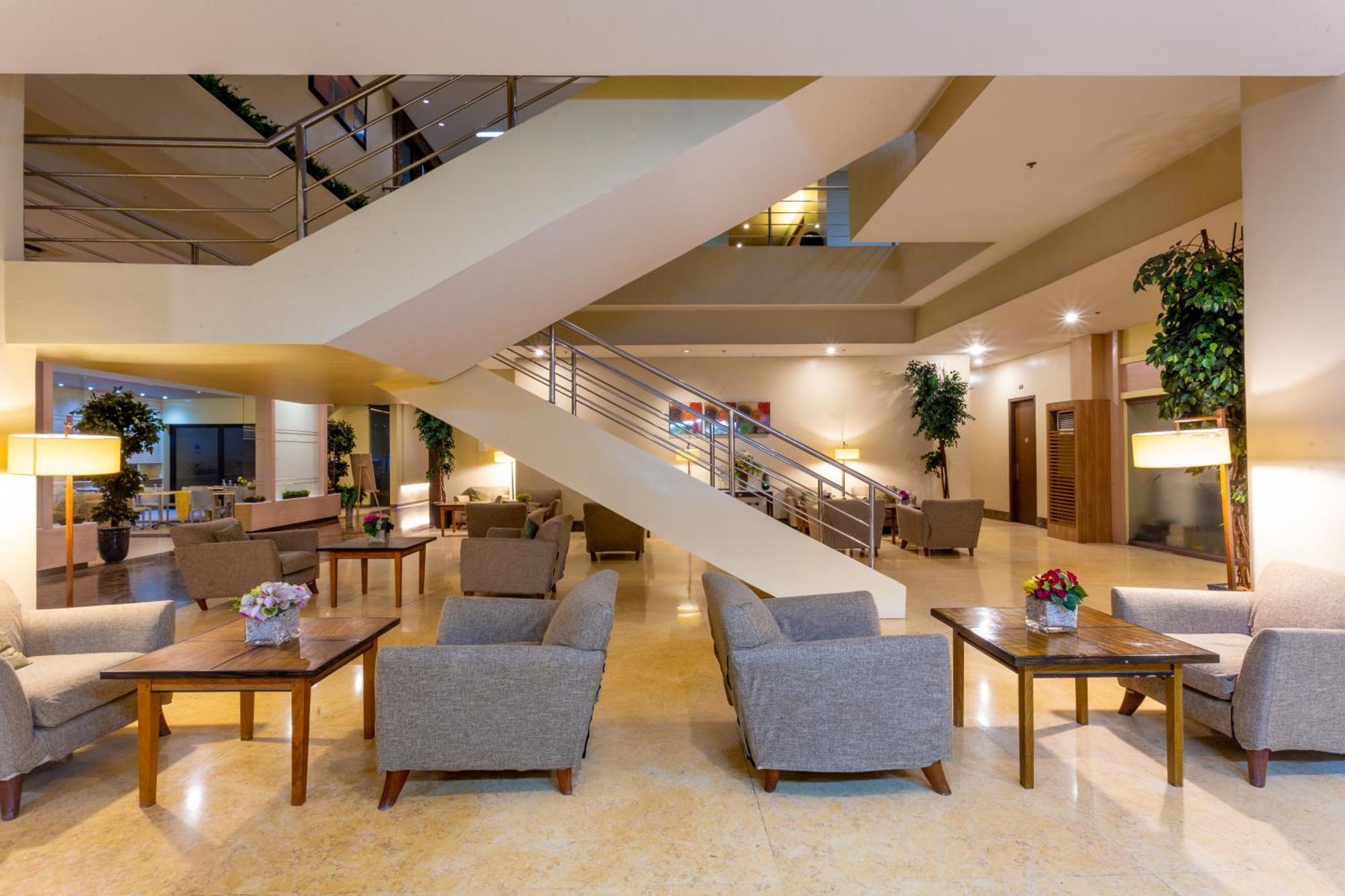 La Breza Hotel Quezon City Dış mekan fotoğraf