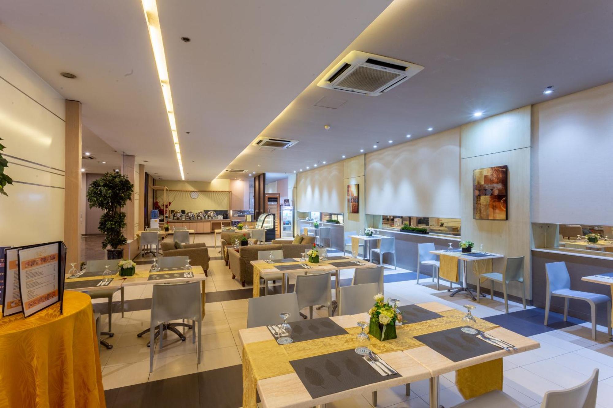 La Breza Hotel Quezon City Dış mekan fotoğraf