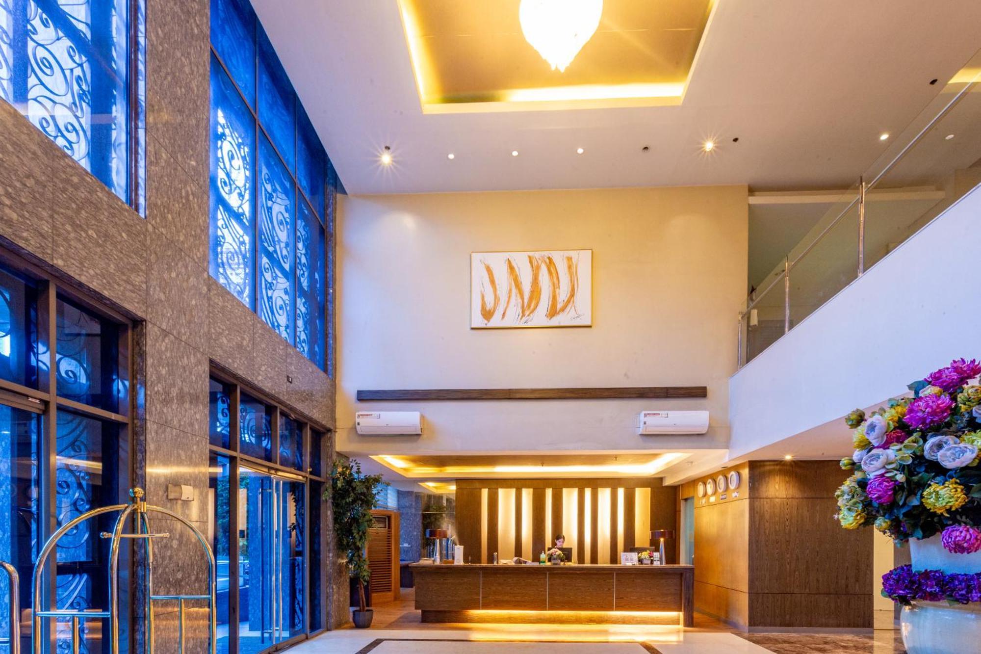 La Breza Hotel Quezon City Dış mekan fotoğraf