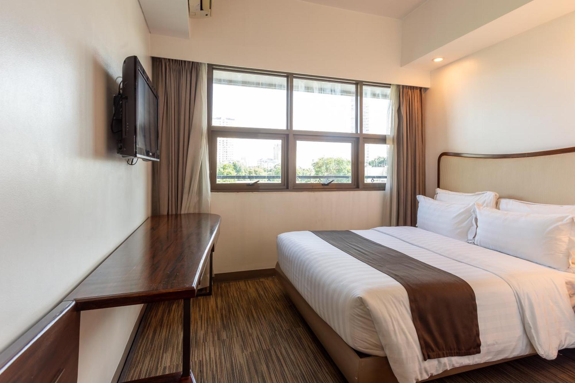 La Breza Hotel Quezon City Dış mekan fotoğraf